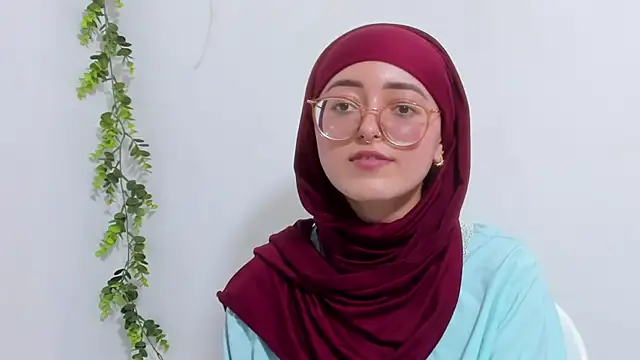 aysel elid online show from January 30, 8:10 pm