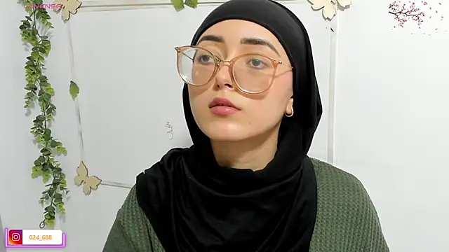 aysel elid online show from March 28, 11:04 pm