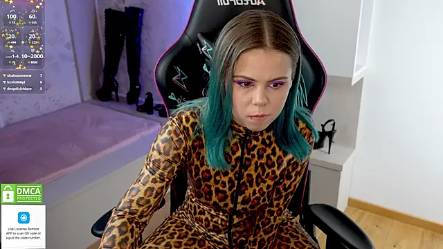 Latex Kitty online show from January 14, 2:22 pm