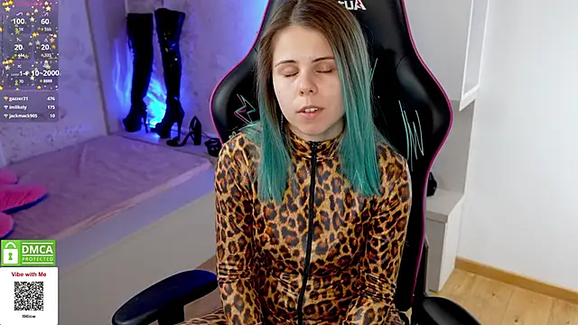 Latex Kitty online show from February 17, 5:10 pm