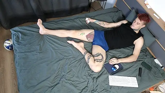 DENIS HERE online show from October 30, 3:35 pm