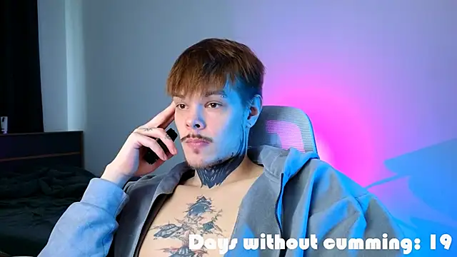 DENIS HERE online show from March 17, 2:09 pm