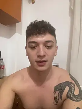 Snapshot of Joedonovan1 chatting on December 21, 10:40 pm Joedonovan1 online show from December 21, 10:40 pm