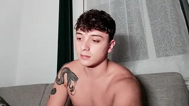 Snapshot of Joedonovan1 chatting on October 6, 5:43 pm Joedonovan1 online show from October 6, 5:43 pm