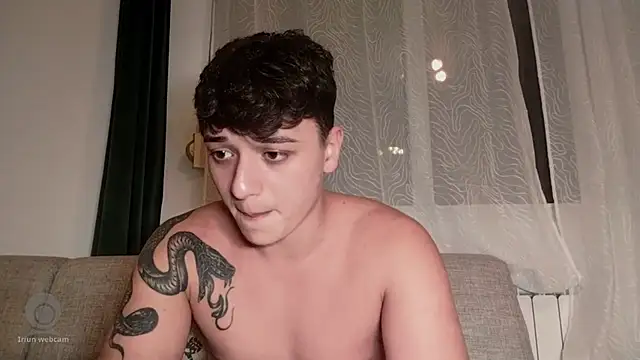 Snapshot of Joedonovan1 chatting on October 8, 6:16 pm Joedonovan1 online show from October 8, 6:16 pm