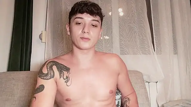 Snapshot of Joedonovan1 chatting on October 9, 6:17 pm Joedonovan1 online show from October 9, 6:17 pm