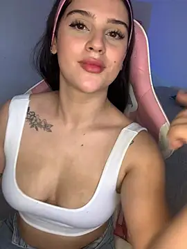 violet-333 online show from February 4, 7:22 pm