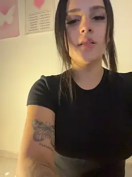 Snapshot of violet-333 chatting on February 28, 6:09 pm violet-333 online show from February 28, 6:09 pm