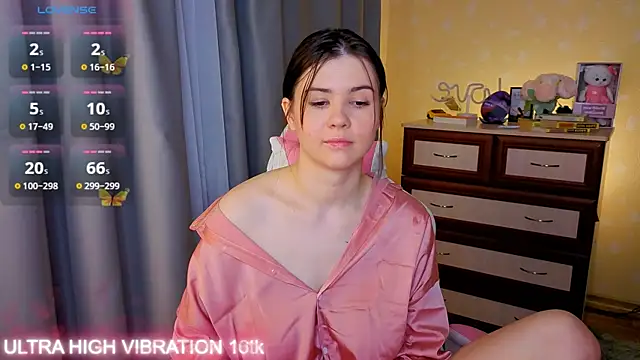 cutie mili online show from November 10, 7:51 am