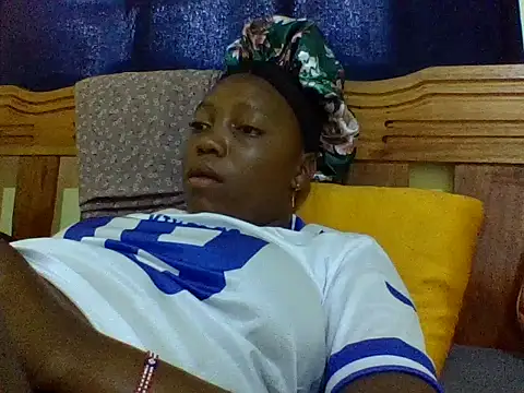 Snapshot of verginpussy01 chatting on February 5, 5:23 am verginpussy01 online show from February 5, 5:23 am