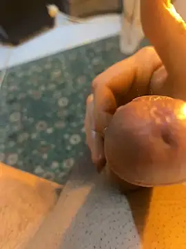 azginnn35 online show from February 22, 11:25 pm