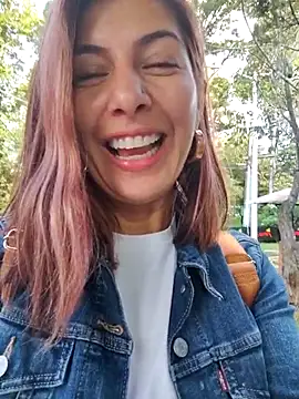 scarlett moore online show from January 11, 1:05 pm