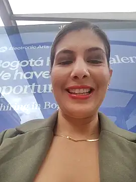 scarlett moore online show from April 11, 3:38 pm