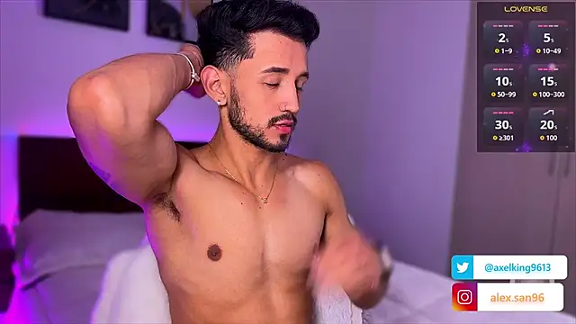 AxelKing1326 online show from October 24, 9:55 pm