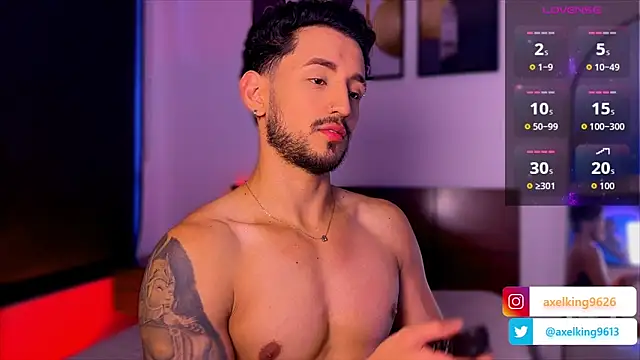 AxelKing1326 online show from March 12, 9:43 pm