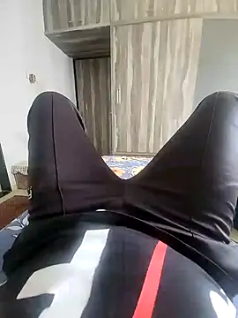 DesiRocco7 online show from September 20, 6:47 am