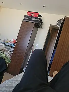 DesiRocco7 online show from November 2, 7:00 am