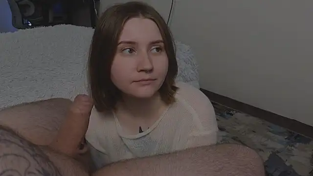 Snapshot of alicepugh chatting on June 25, 6:56 pm alicepugh online show from June 25, 6:56 pm