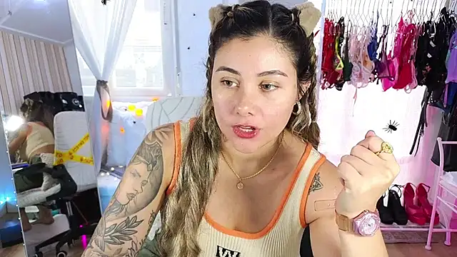 Tawny cox online show from October 22, 9:31 am