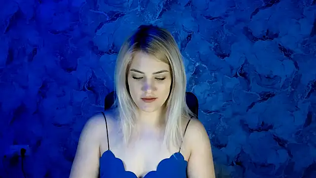 Snapshot of nika_gold1 chatting on March 11, 2:29 pm nika gold1 online show from March 11, 2:29 pm