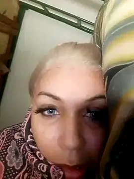 Snapshot of transgirl26 chatting on September 10, 12:21 am transgirl26 online show from September 10, 12:21 am