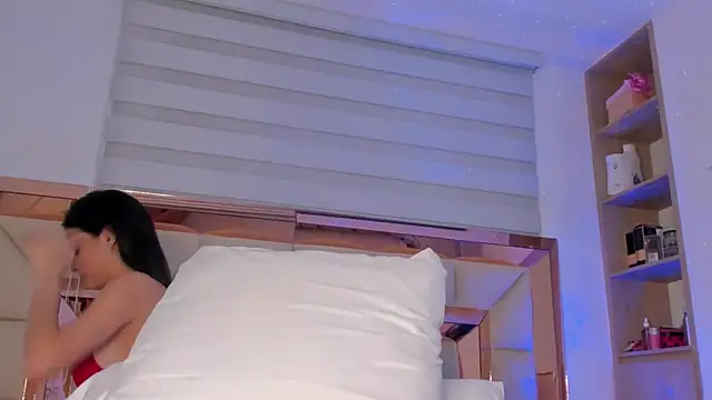 violetta-brown1 online show from January 24, 3:22 am