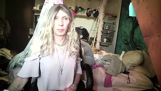 Ombeline1 online show from March 3, 4:56 pm