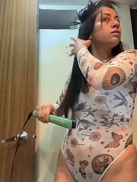 Snapshot of Juana19 chatting on December 2, 1:50 pm Juana19 online show from December 2, 1:50 pm