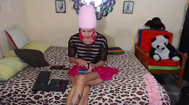 Snapshot of latinaa_hot chatting on January 29, 12:56 pm latinaa hot online show from January 29, 12:56 pm