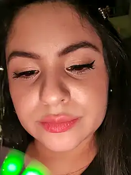 Lia Hurley online show from January 1, 7:41 am