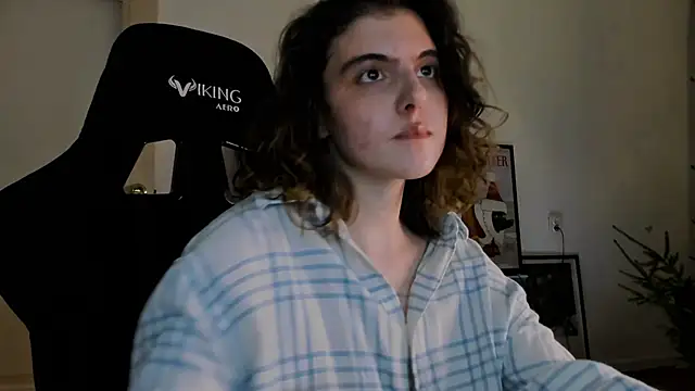 emmamurrr online show from December 25, 2:02 pm