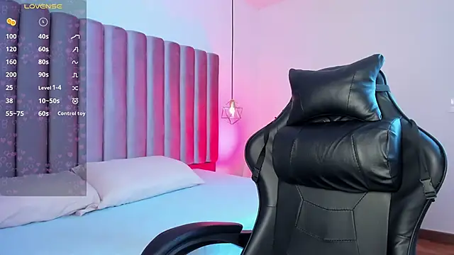 Snapshot of AmelyaMann chatting on January 22, 12:27 pm AmelyaMann online show from January 22, 12:27 pm