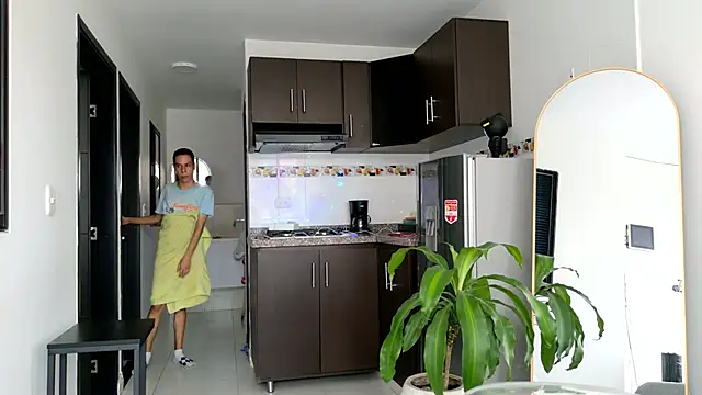 Snapshot of grey___27 chatting on February 28, 10:06 pm grey 27 online show from February 28, 10:06 pm