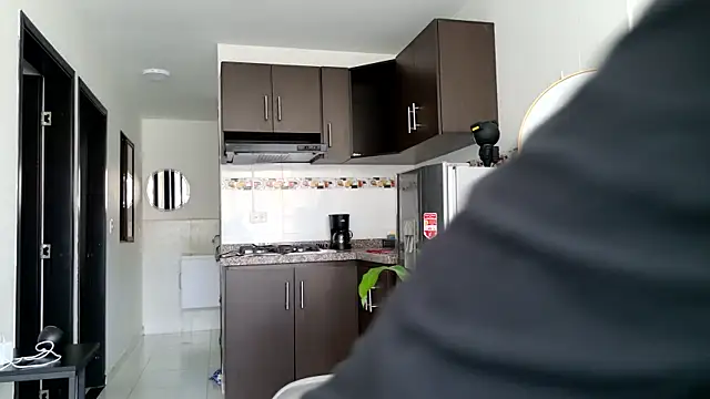 Snapshot of grey___27 chatting on March 5, 6:12 pm grey 27 online show from March 5, 6:12 pm