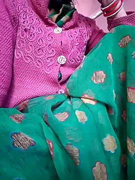 Snapshot of Mamta_Chaterjee chatting on December 5, 1:36 am Mamta Chaterjee online show from December 5, 1:36 am