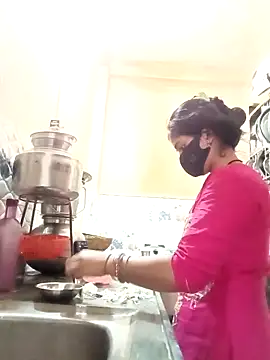 Mamta Chaterjee online show from February 18, 1:56 am