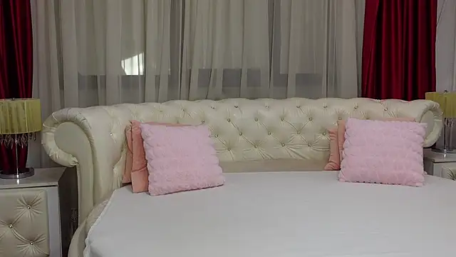 NinaCrystal1 online show from February 21, 6:51 am