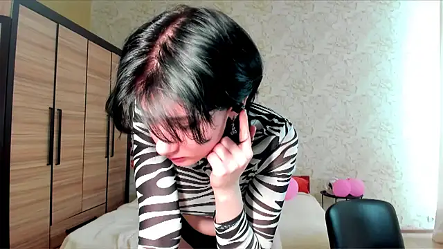 Snapshot of JulisSweet chatting on February 16, 1:38 pm JulisSweet online show from February 16, 1:38 pm