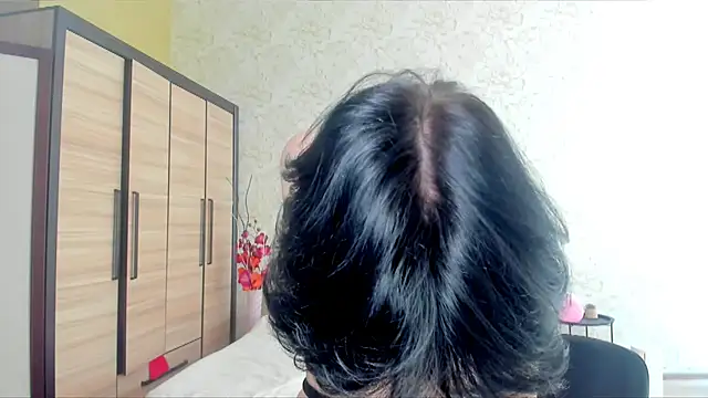 Snapshot of JulisSweet chatting on March 10, 10:48 am JulisSweet online show from March 10, 10:48 am