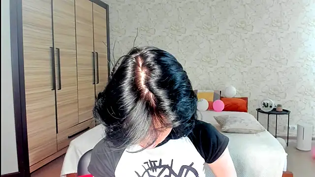 Snapshot of JulisSweet chatting on March 15, 2:45 pm JulisSweet online show from March 15, 2:45 pm