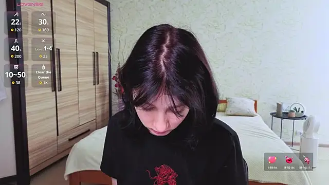 Snapshot of JulisSweet chatting on October 19, 6:47 am JulisSweet online show from October 19, 6:47 am