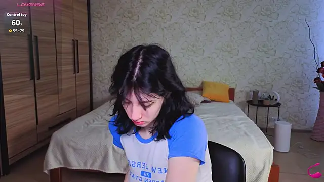 Snapshot of JulisSweet chatting on November 30, 7:56 am JulisSweet online show from November 30, 7:56 am