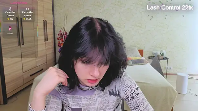 JulisSweet online show from April 17, 7:33 am