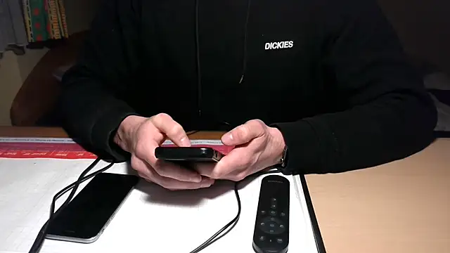 Snapshot of SissyStefanie chatting on January 8, 5:37 pm SissyStefanie online show from January 8, 5:37 pm