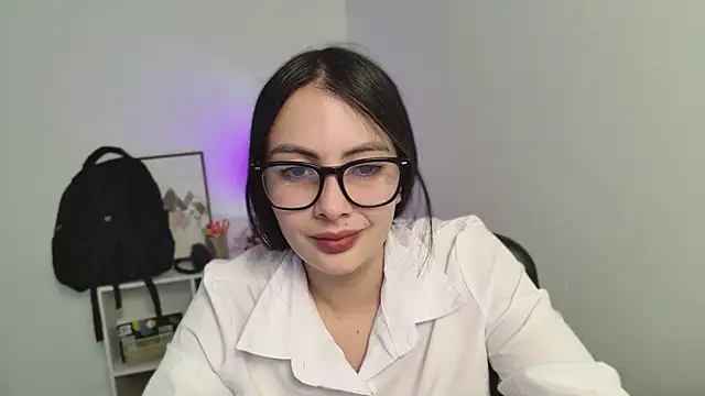 Snapshot of lalawhitte chatting on July 22, 9:17 pm lalawhitte online show from July 22, 9:17 pm