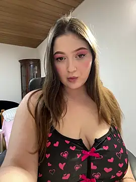 Kamilla Loop online show from March 12, 11:11 pm