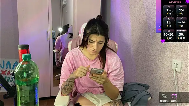 Katrin  kiss online show from February 4, 7:33 pm