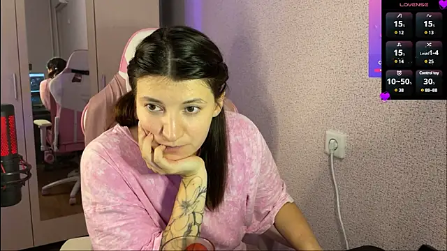 Katrin  kiss online show from February 6, 2:37 pm