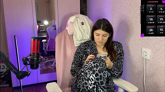 Katrin  kiss online show from March 10, 7:40 pm