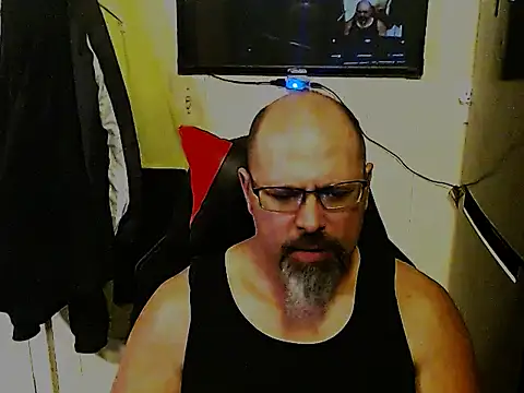 KrazyLegz online show from January 1, 1:47 am